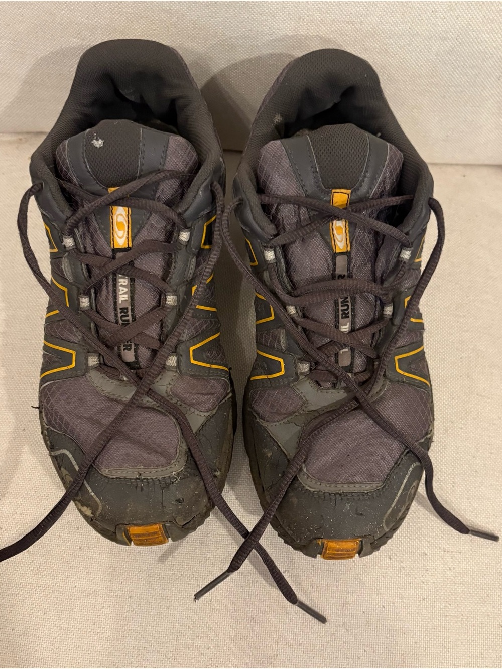 Men's Salomon Trail Running Shoes Size 9